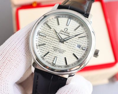 Omega Seamaster 8215 Movement 40mm 316L Steel Black Calfskin Strap Watch